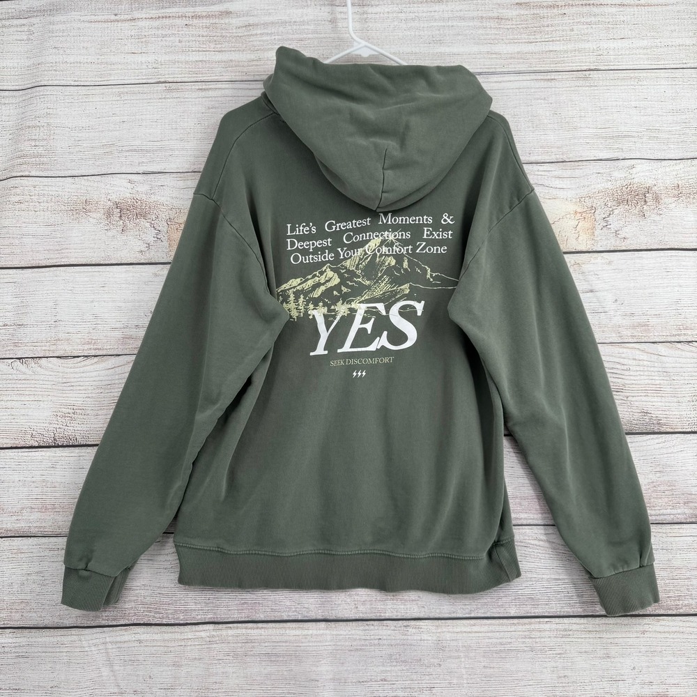 Seek Discomfort Hoodie Mens Medium Green YES Seek Discomfort Graphic Sweatshirt